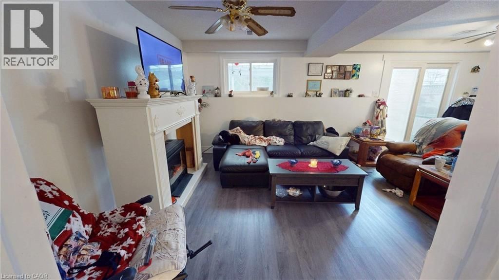 48 TAMVALE CRESCENT Image 10