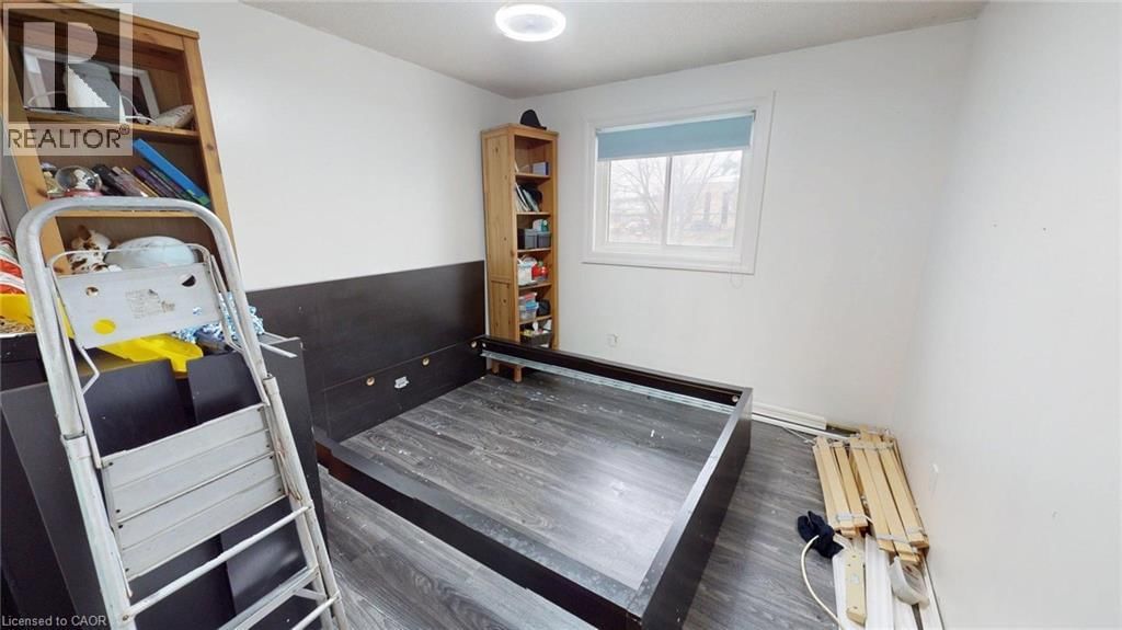 48 TAMVALE CRESCENT Image 14