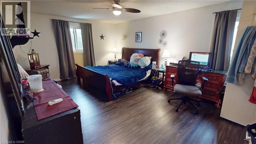 48 TAMVALE CRESCENT Image 16