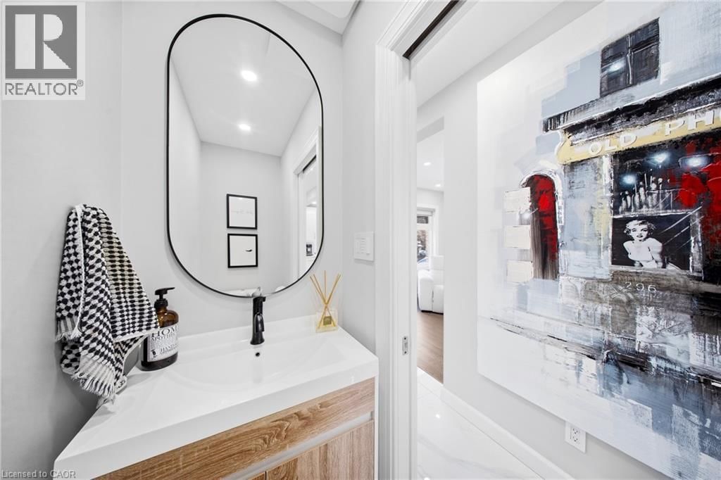 273 STINSON CRESCENT Image 20