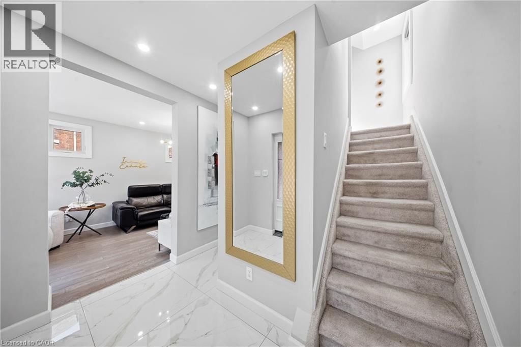 273 STINSON CRESCENT Image 24