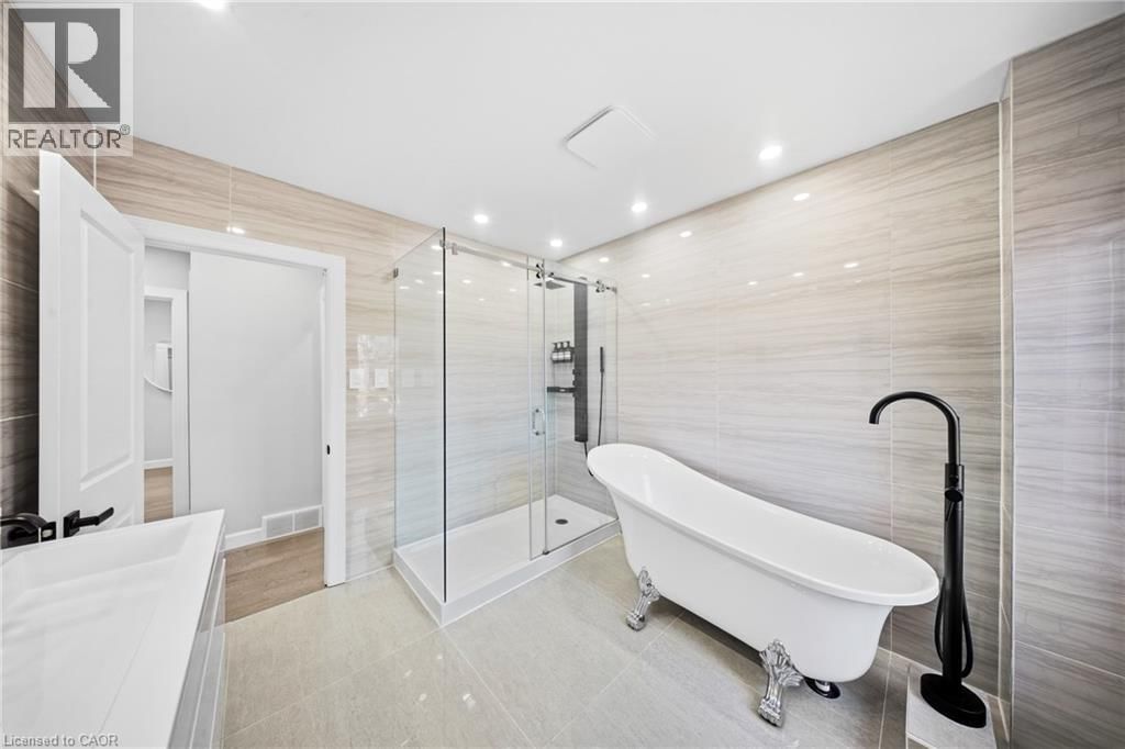 273 STINSON CRESCENT Image 29