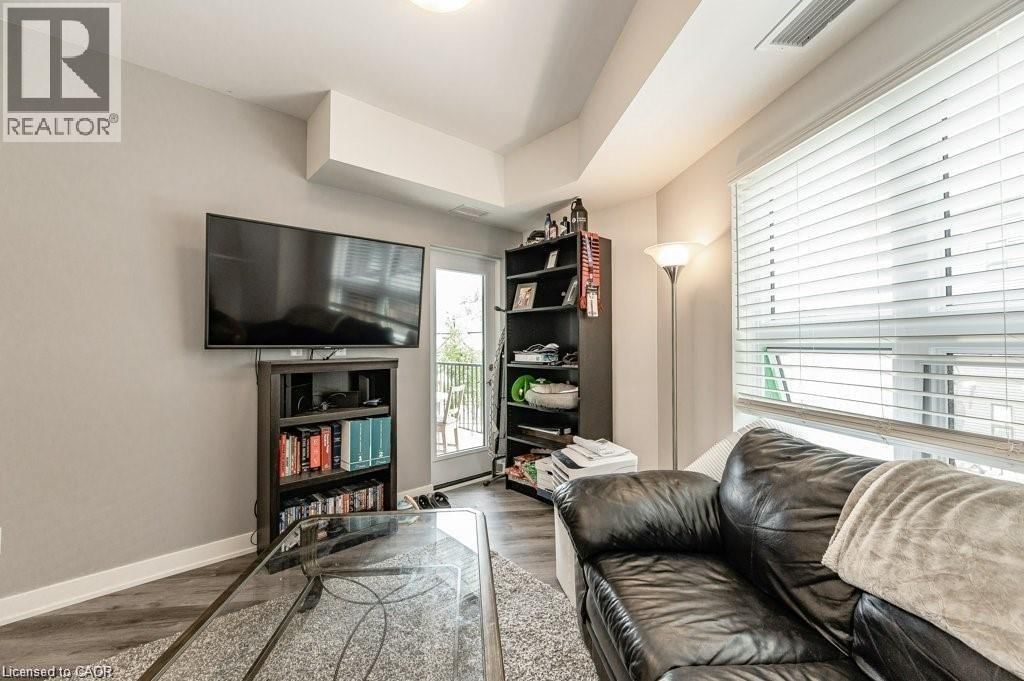 209 - 110 FERGUS AVENUE Image 11