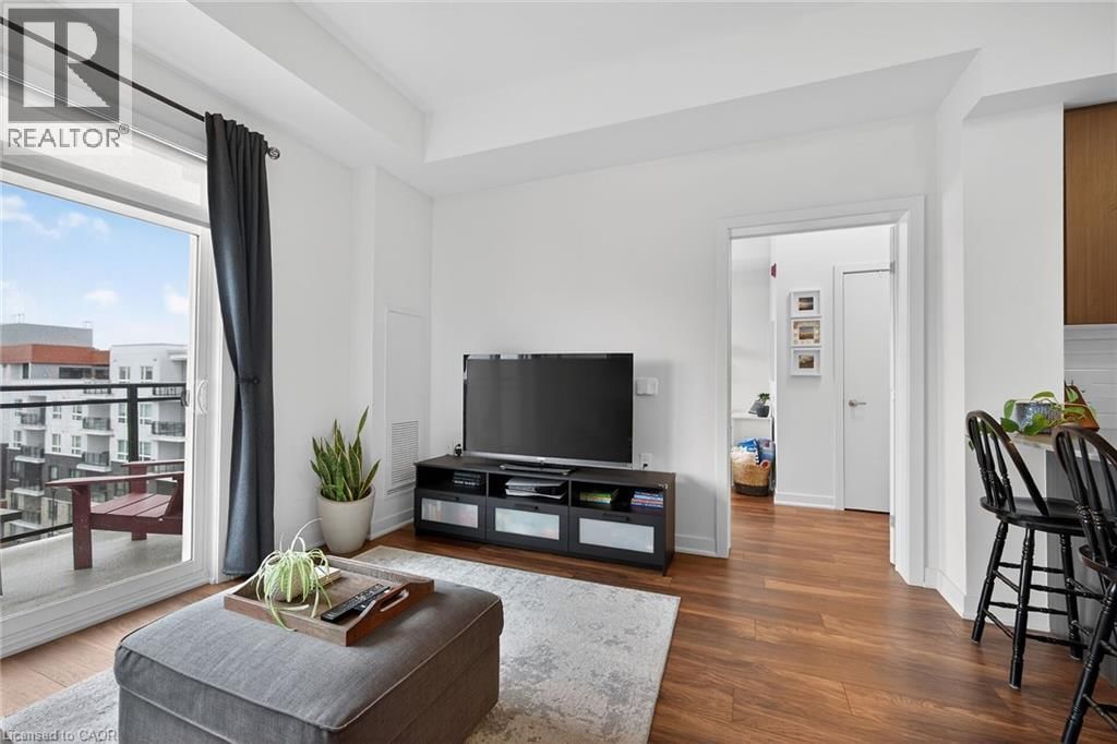 610 - 340 PLAINS ROAD EAST Image 17