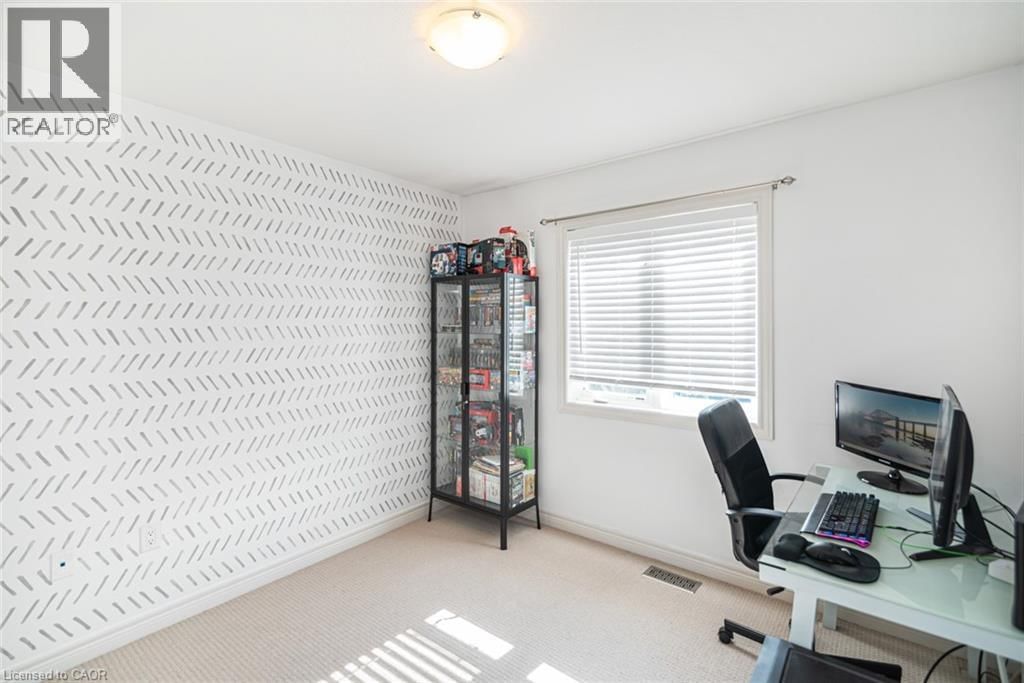 212 WESTBANK TRAIL Image 24