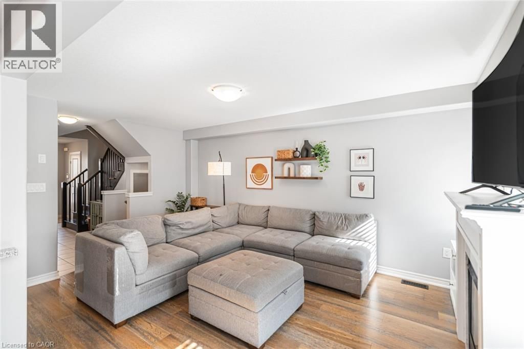 212 WESTBANK TRAIL Image 6