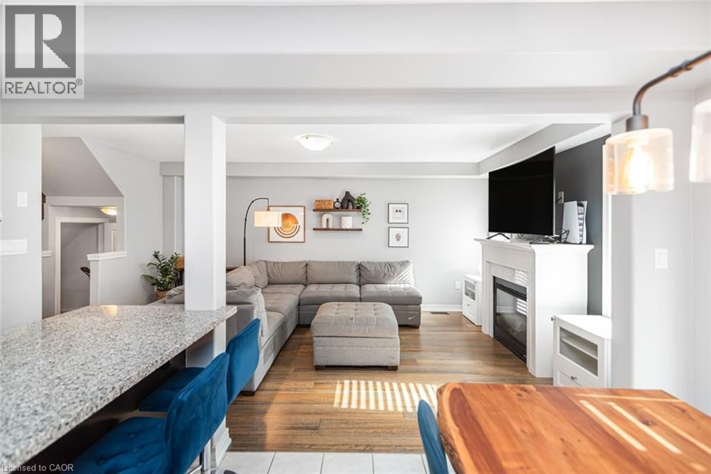 212 WESTBANK TRAIL Image 7