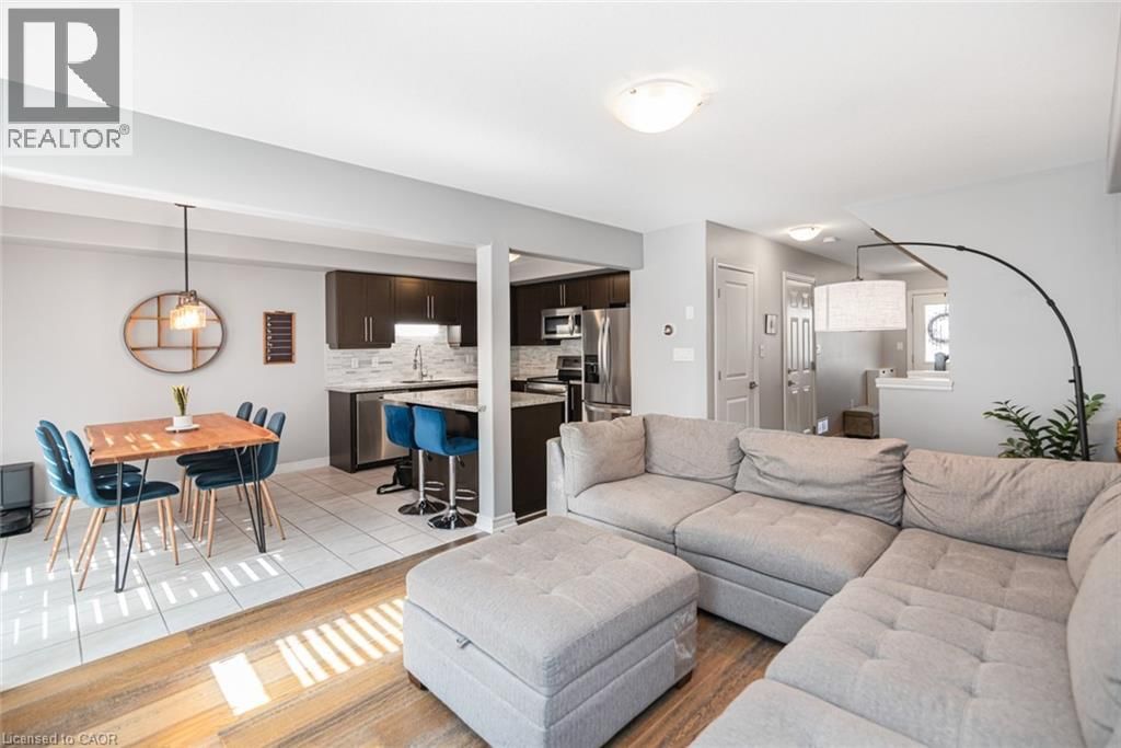 212 WESTBANK TRAIL Image 9