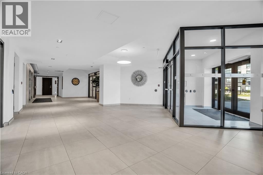 805 - 332 GOSLING GARDENS Image 12