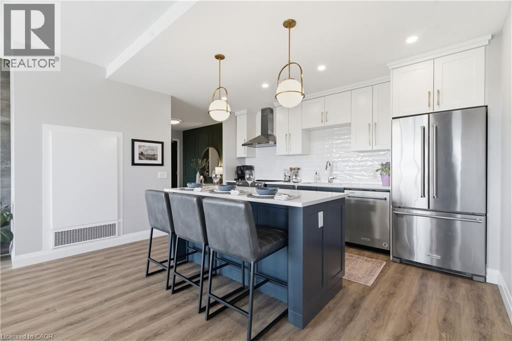 805 - 332 GOSLING GARDENS Image 16