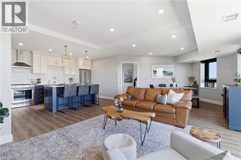 805 - 332 GOSLING GARDENS Image 21