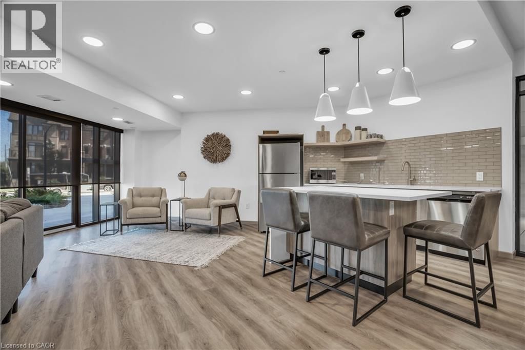 805 - 332 GOSLING GARDENS Image 38