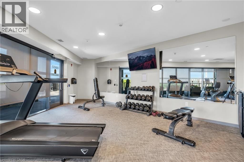 805 - 332 GOSLING GARDENS Image 40