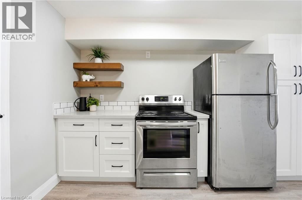 304 DINISON PLACE Image 14