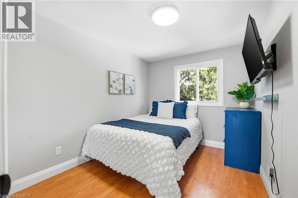 304 DINISON PLACE Image 18