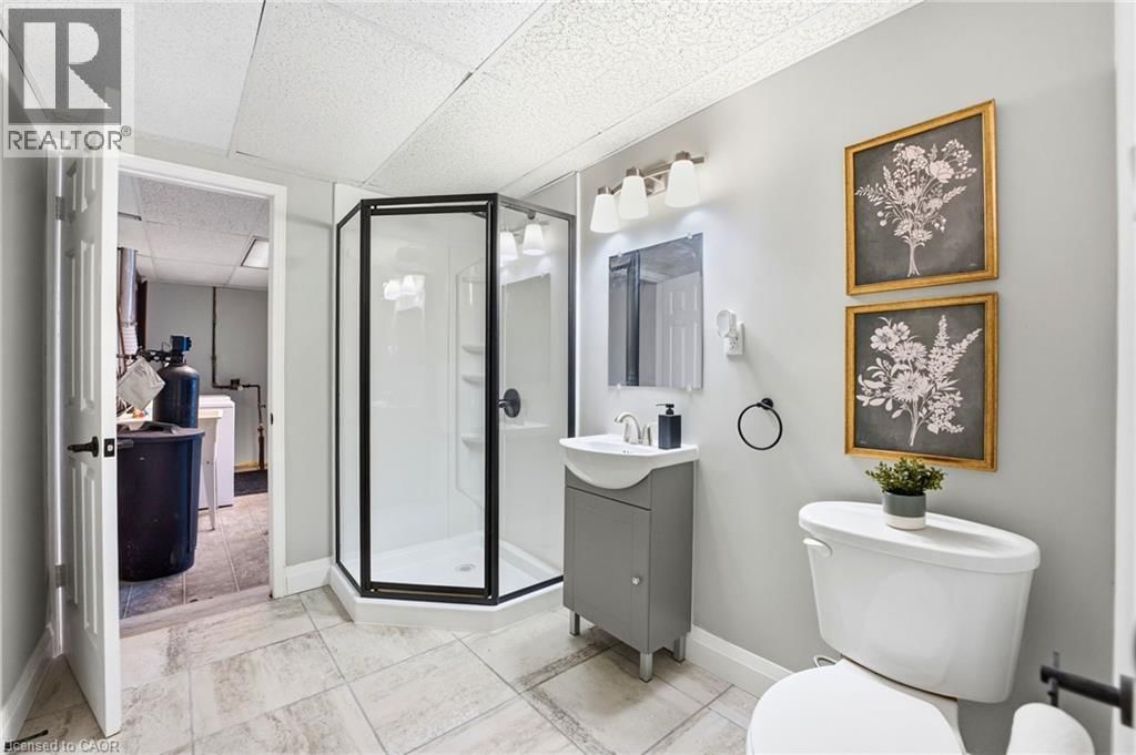 304 DINISON PLACE Image 23