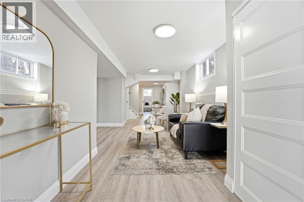 304 DINISON PLACE Image 27