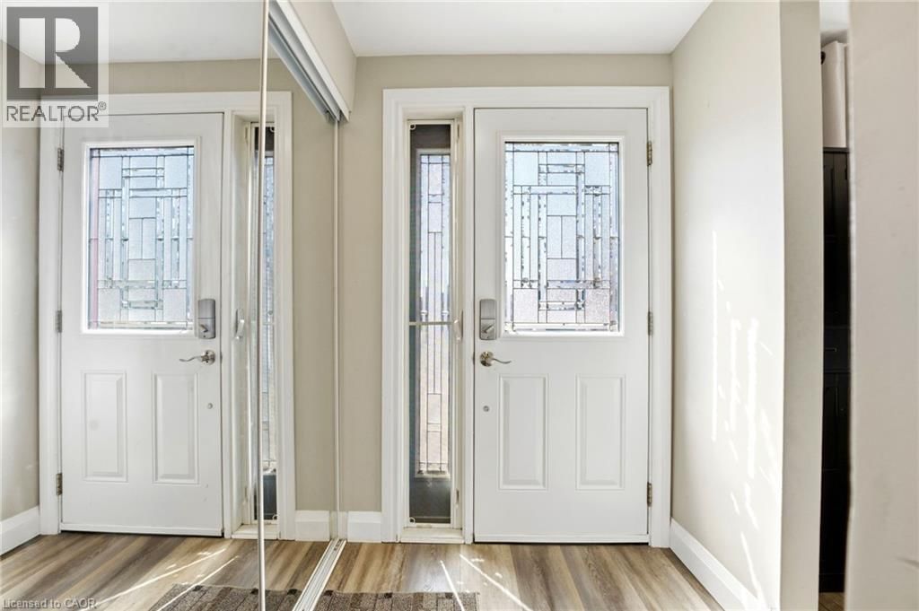 304 DINISON PLACE Image 3