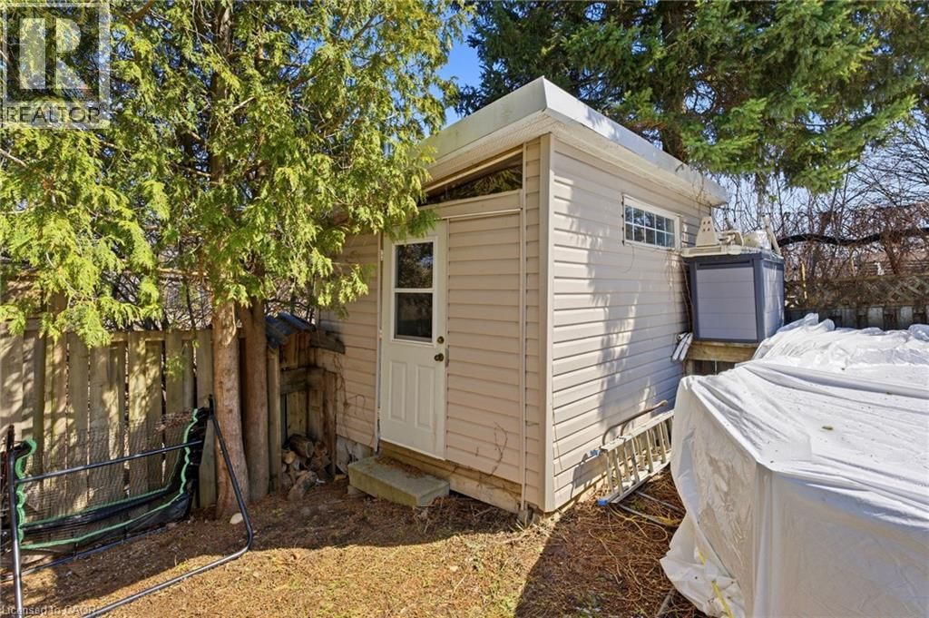 304 DINISON PLACE Image 33