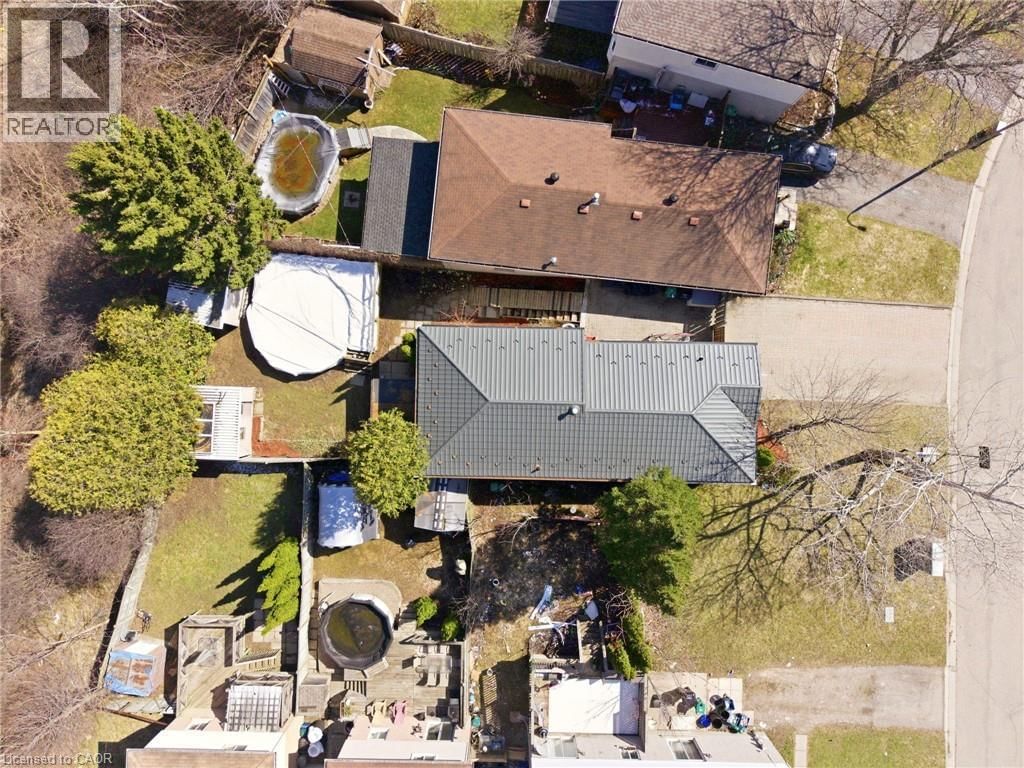 304 DINISON PLACE Image 36