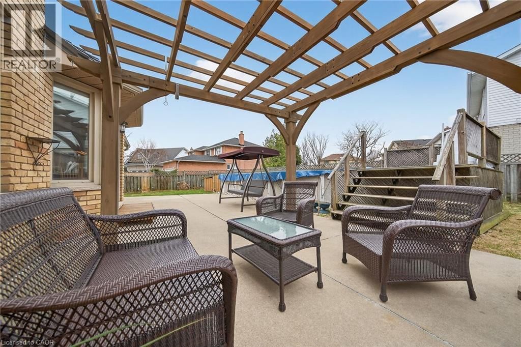 6 REGAL DRIVE Image 36