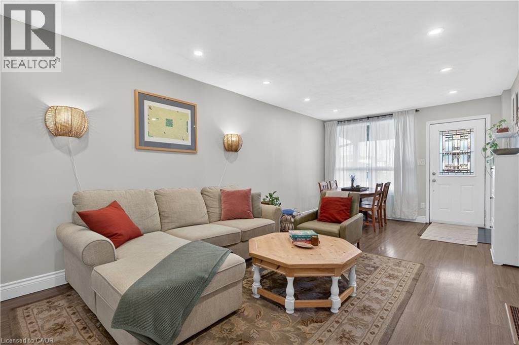 262 BRITANNIA AVENUE Image 1