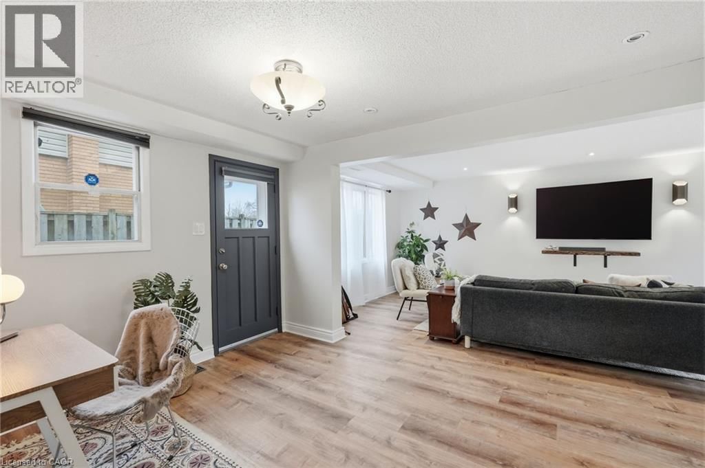 178 DELMAR DRIVE Image 7