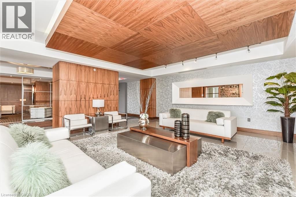 610 - 112 BENTON STREET Image 38