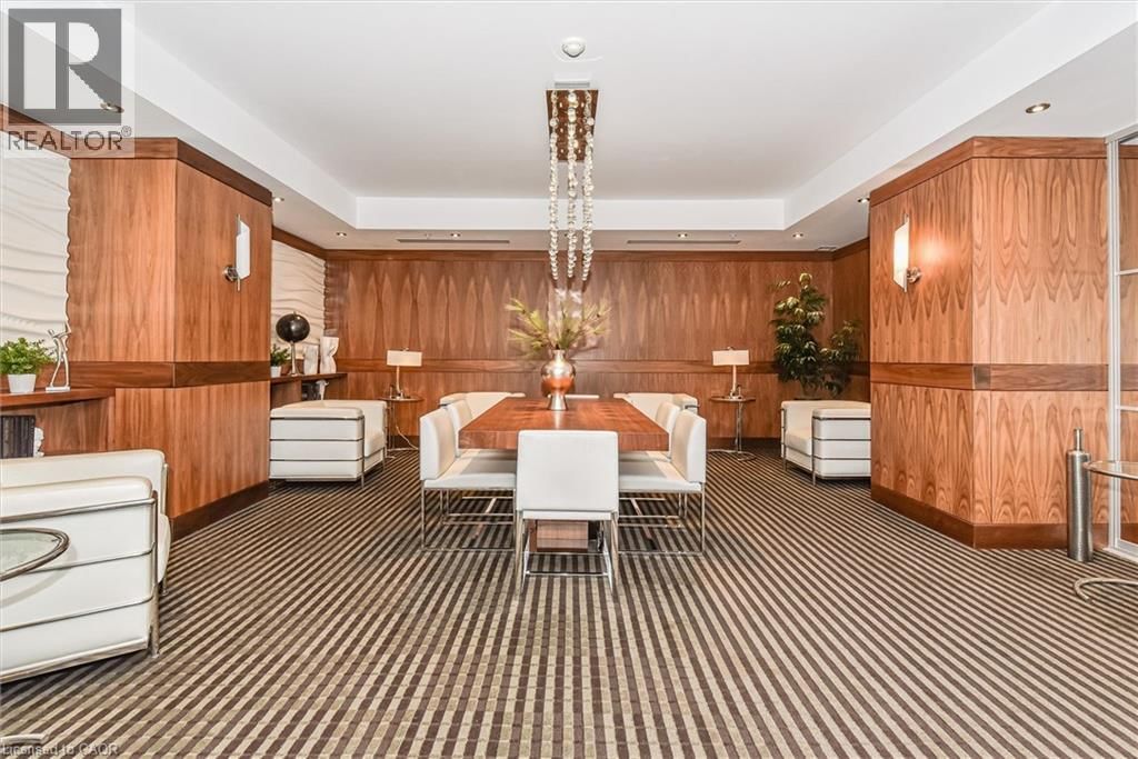 610 - 112 BENTON STREET Image 39