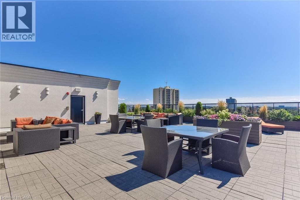 610 - 112 BENTON STREET Image 50