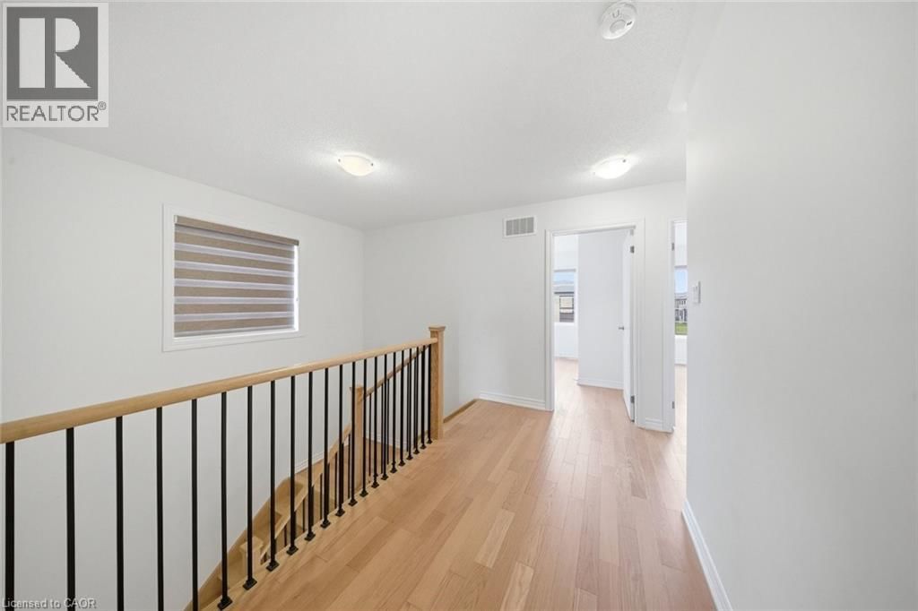 1 DORE DRIVE Image 19