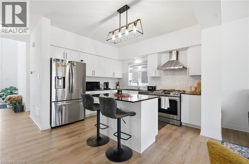 17 OLDHAM AVENUE Image 10