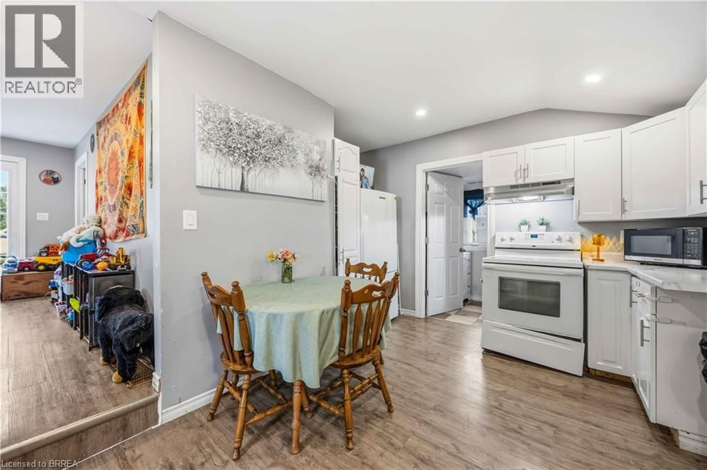 30 QUEEN STREET WEST Image 7