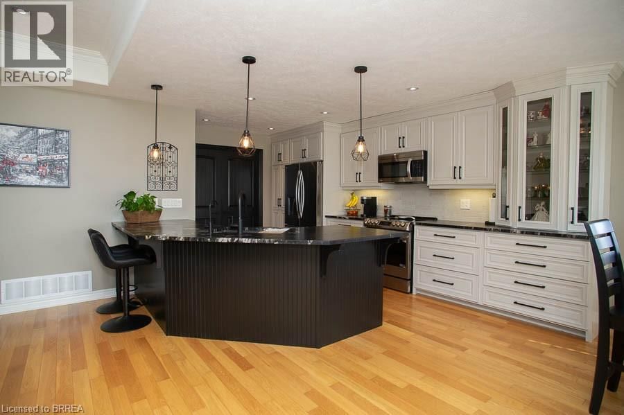 9 DAVEY COURT Image 11