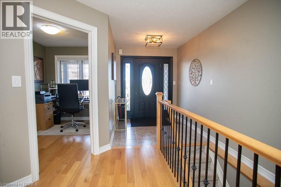 9 DAVEY COURT Image 4