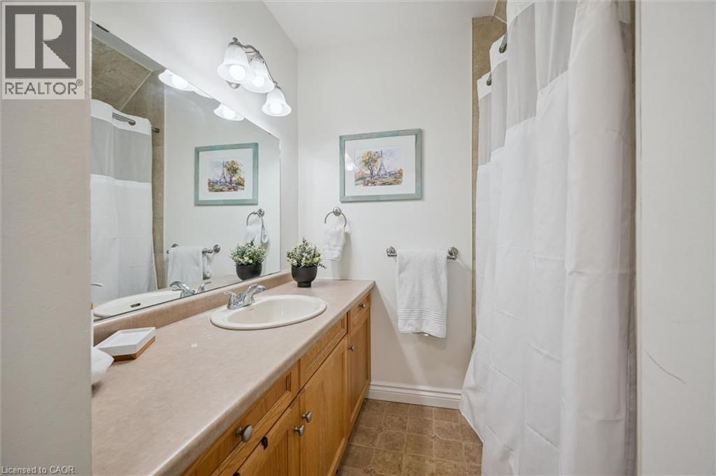 101 WELLINGTON SOUTH Image 23