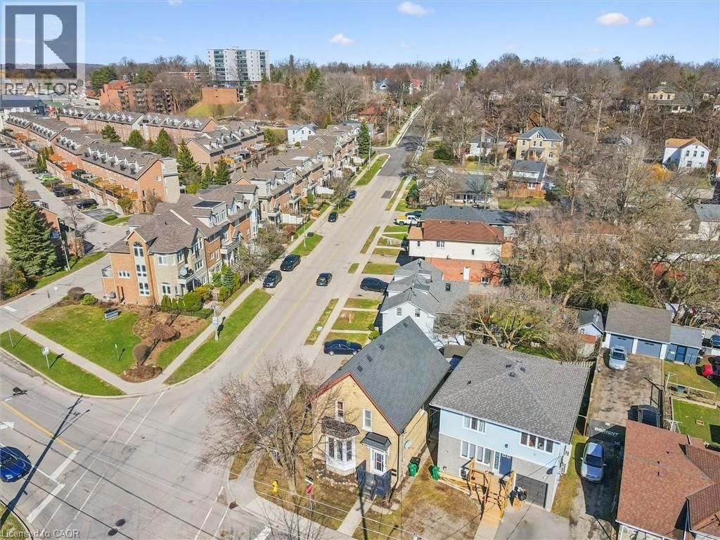 101 WELLINGTON SOUTH Image 31