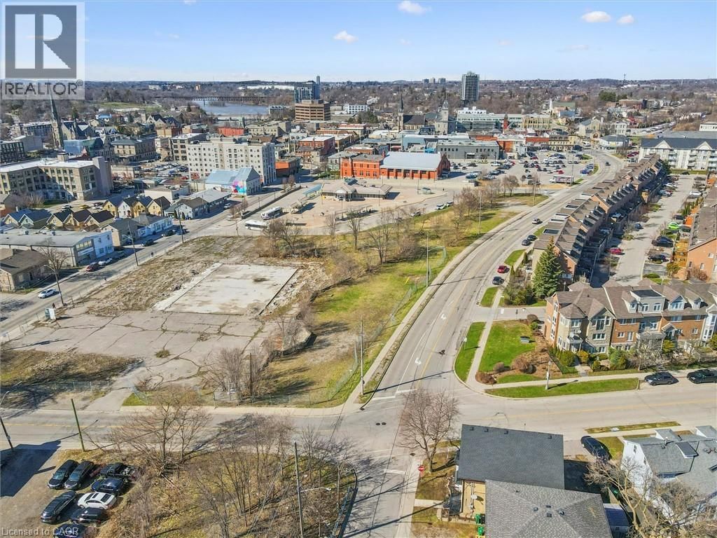 101 WELLINGTON SOUTH Image 33