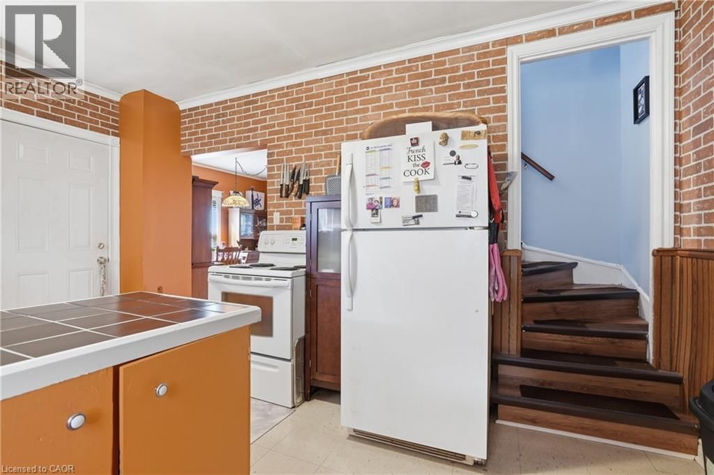 34 VINE STREET SOUTH Image 10