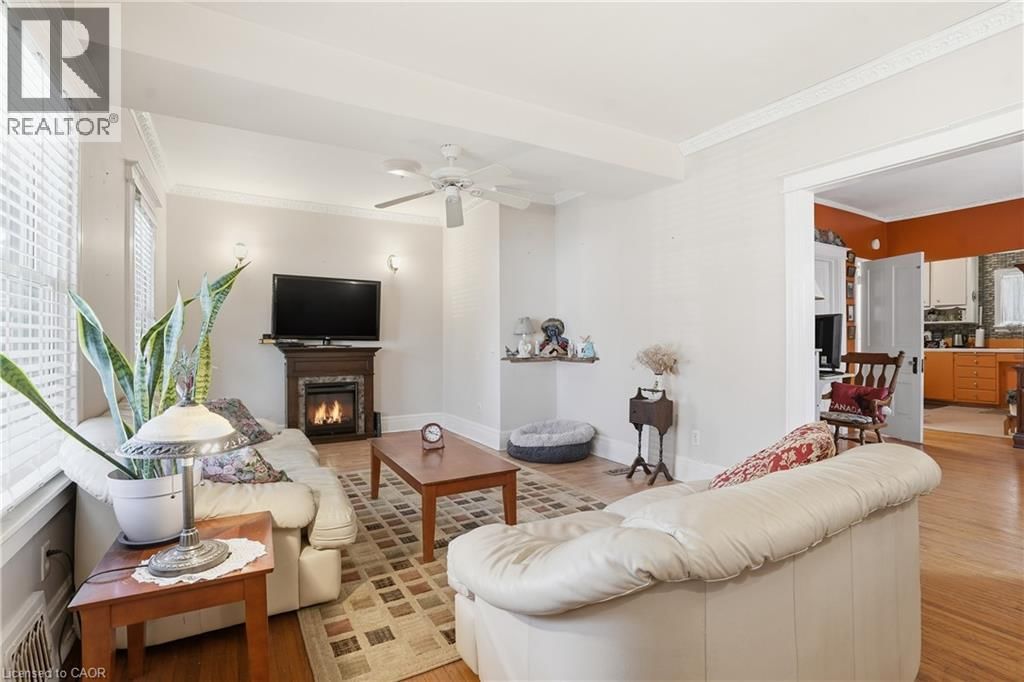 34 VINE STREET SOUTH Image 3