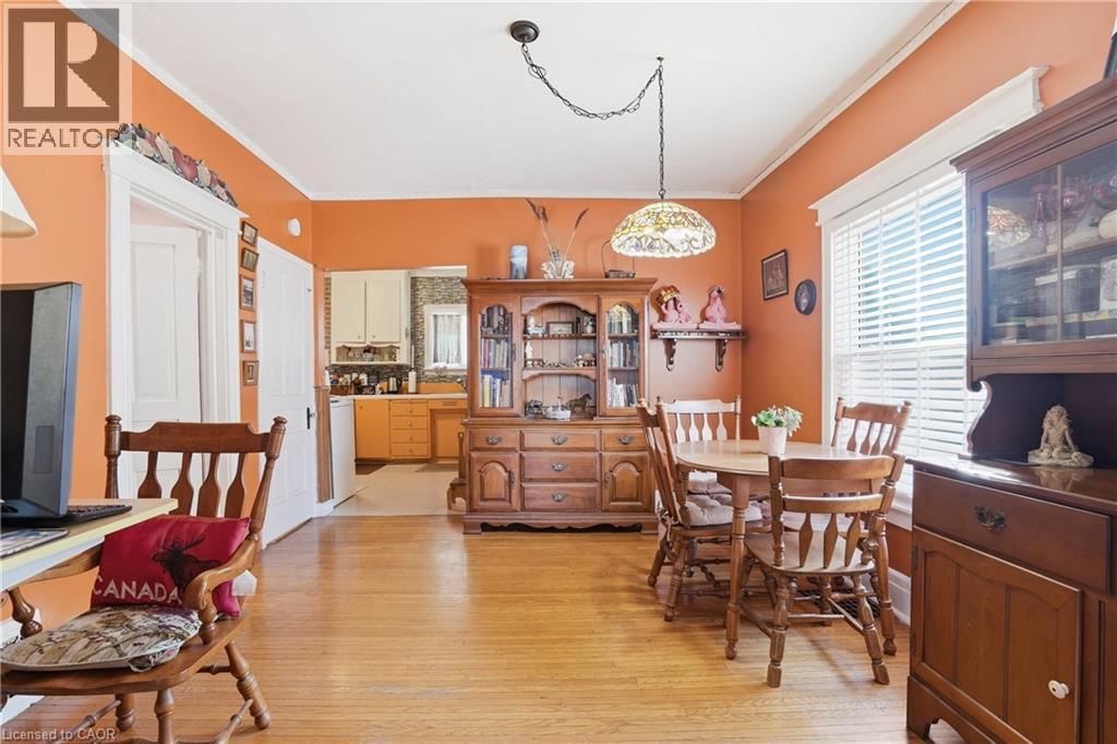 34 VINE STREET SOUTH Image 5