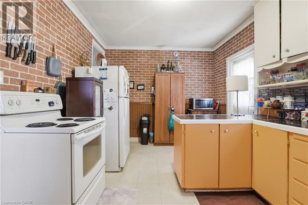 34 VINE STREET SOUTH Image 8