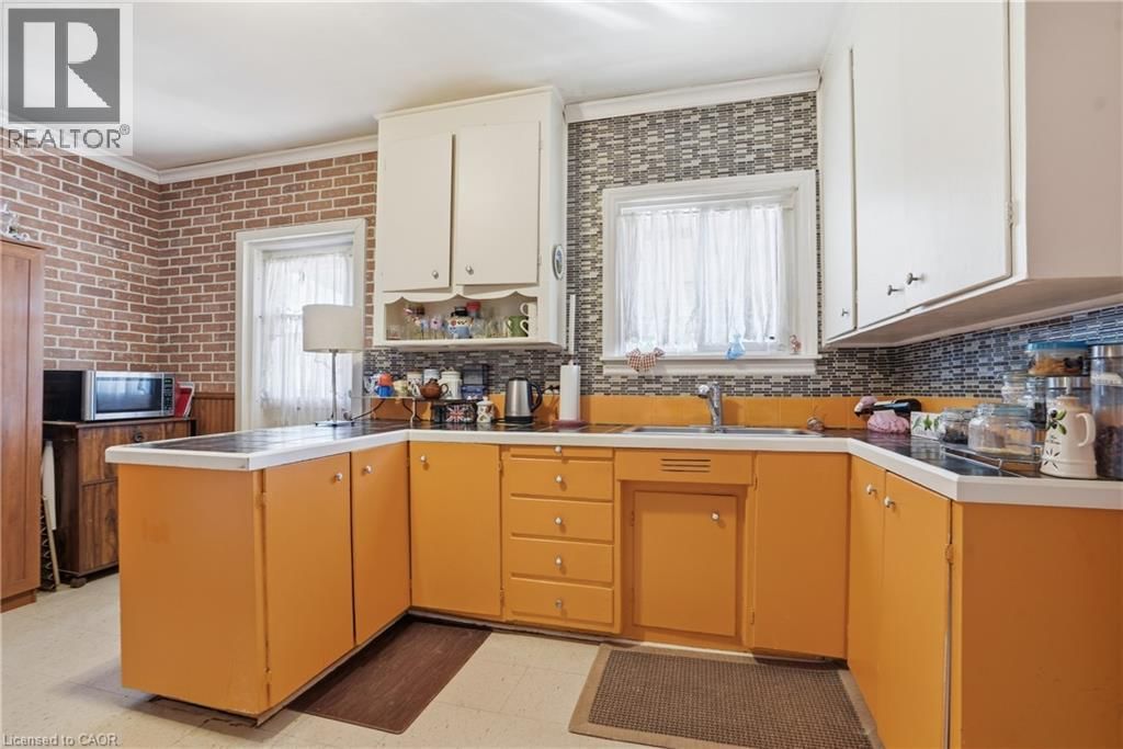 34 VINE STREET SOUTH Image 9