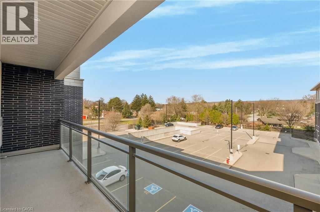 302 - 457 PLAINS ROAD EAST Image 8