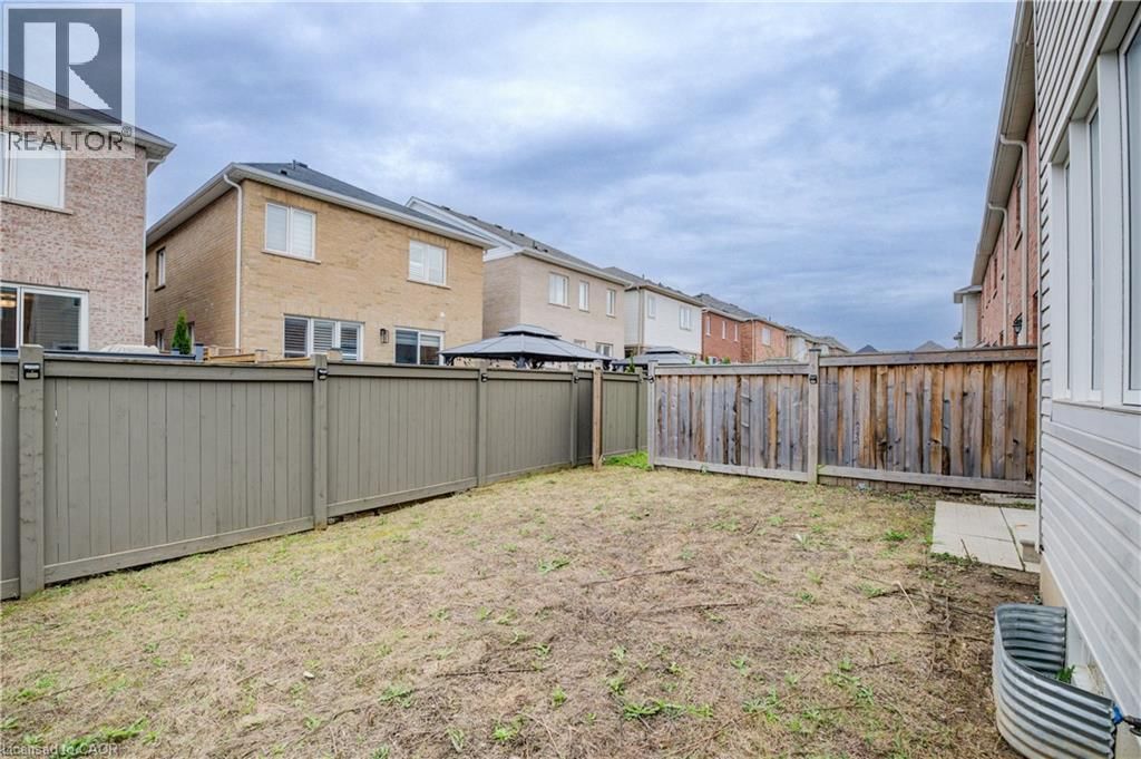 302 JEAN LANDING Image 38