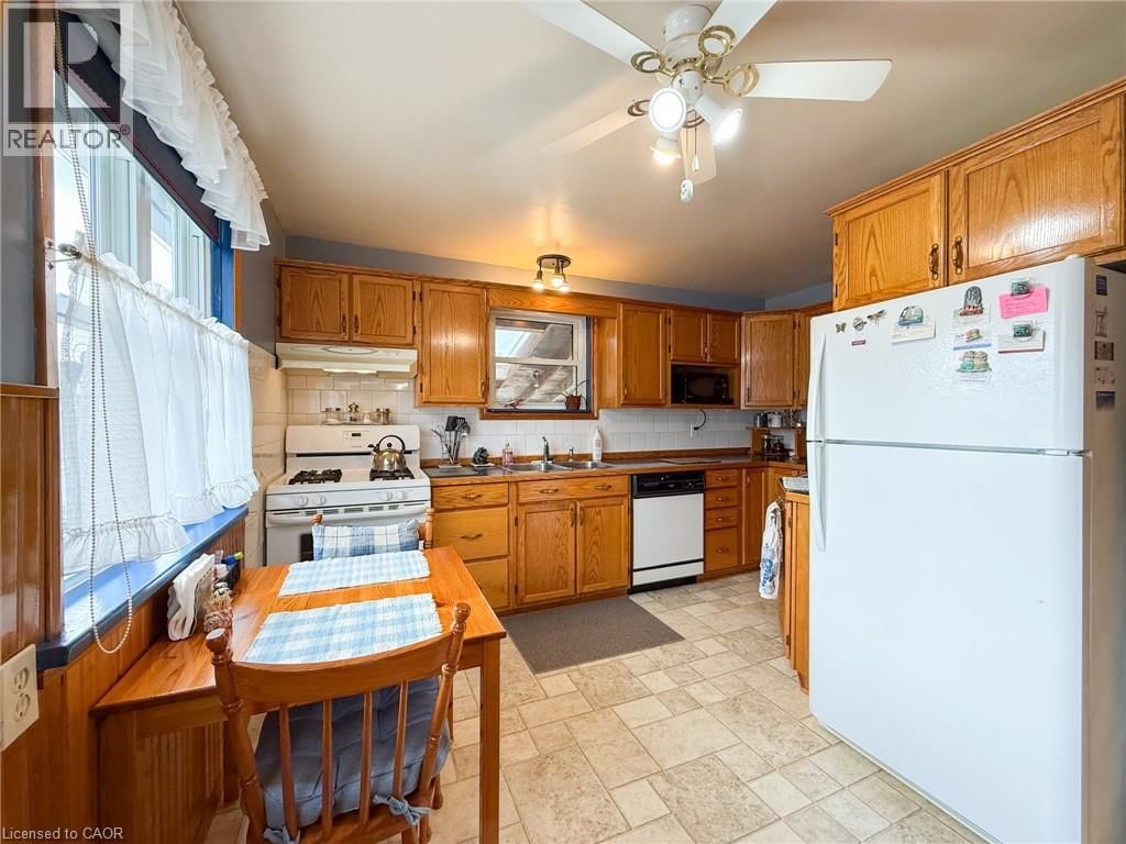 42 PATTERSON STREET Image 16