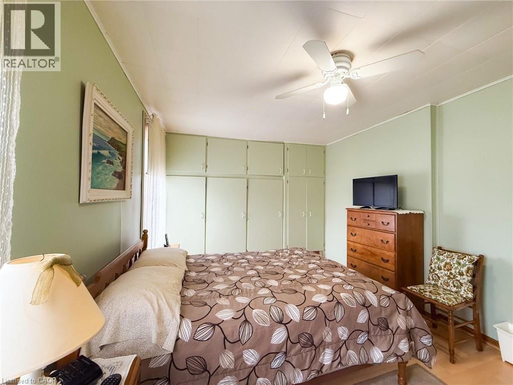 42 PATTERSON STREET Image 26