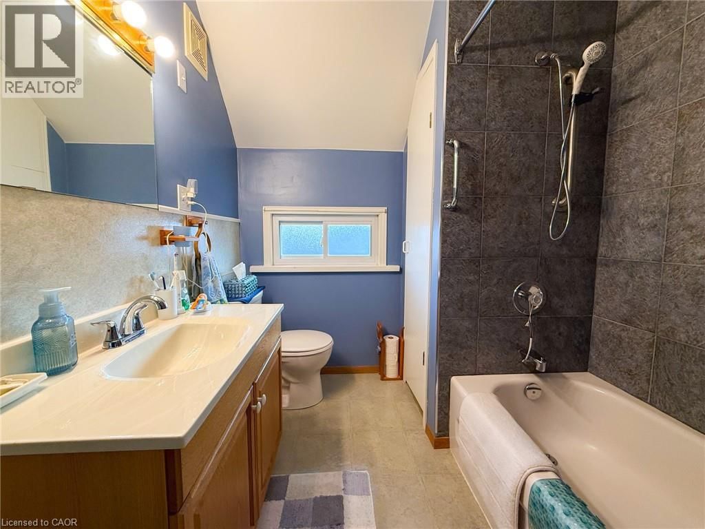 42 PATTERSON STREET Image 28