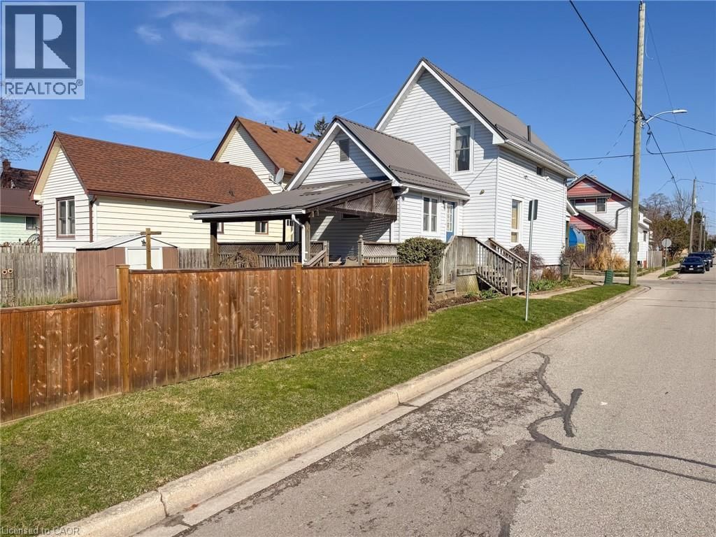 42 PATTERSON STREET Image 39