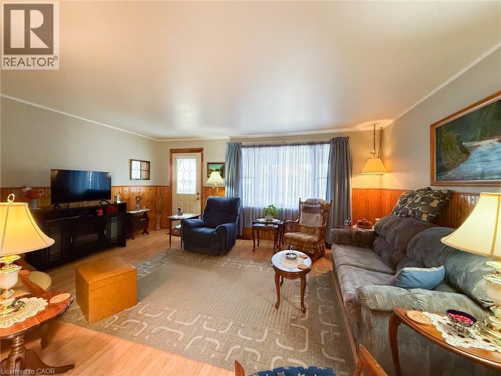 42 PATTERSON STREET Image 8